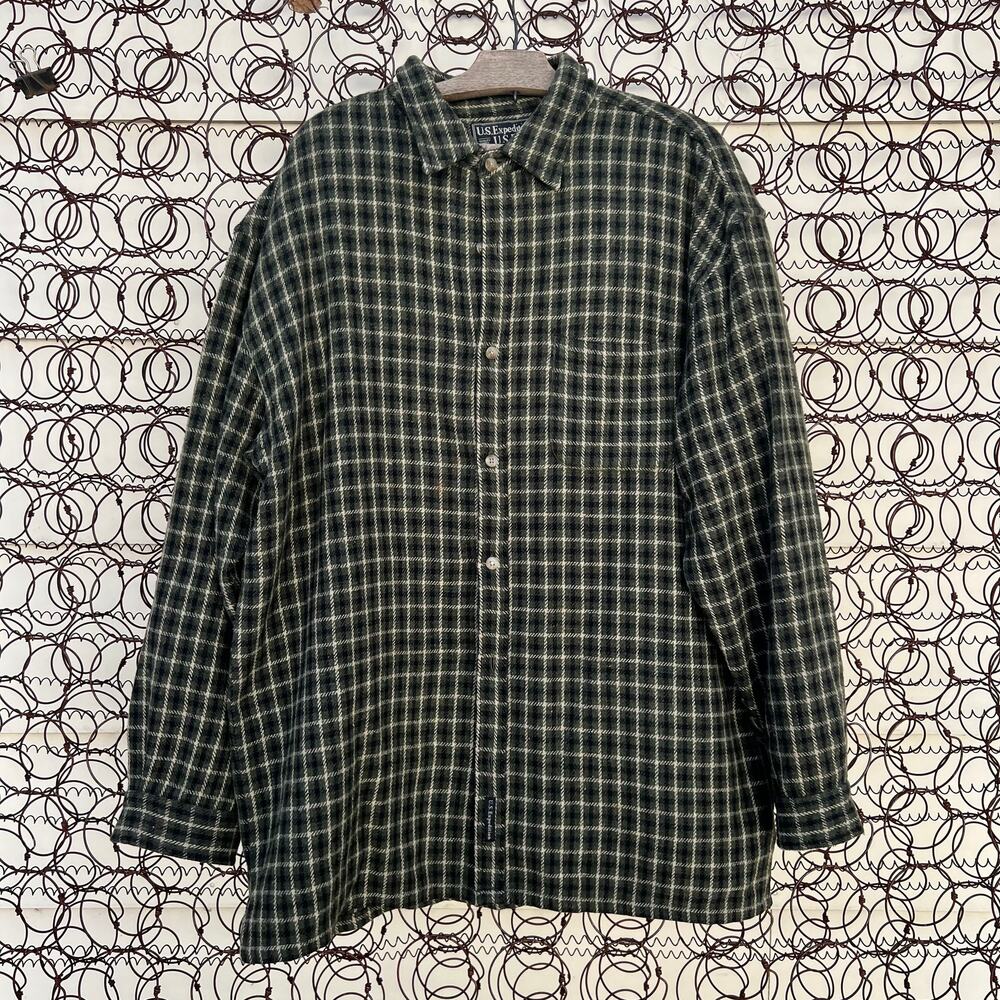 Vintage wool green black and cream plaid long sleeve button down shirt shacket